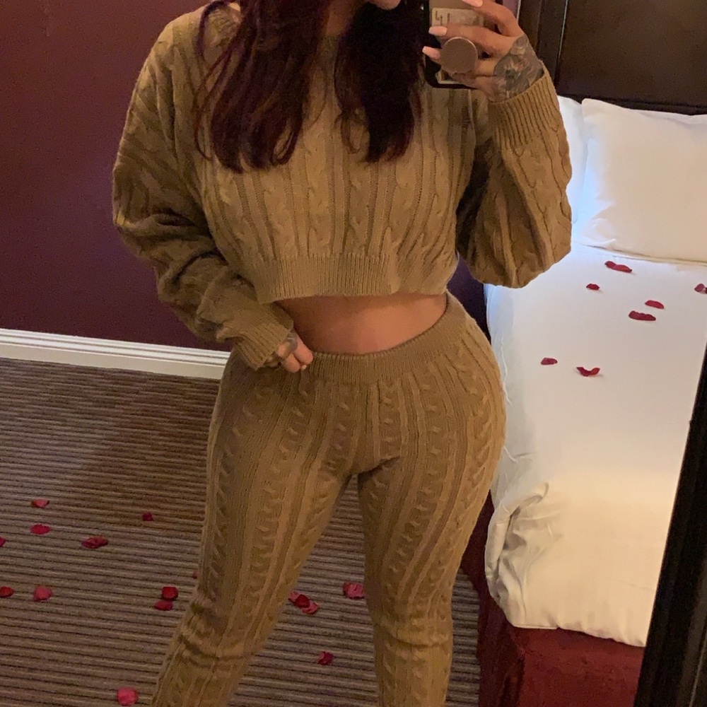 SOLD - Picture 5 of 7